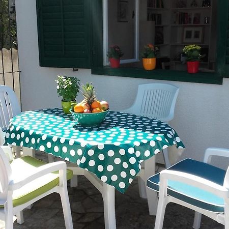 Holiday Home Pavarotti ซูเปตาร์ ภายนอก รูปภาพ