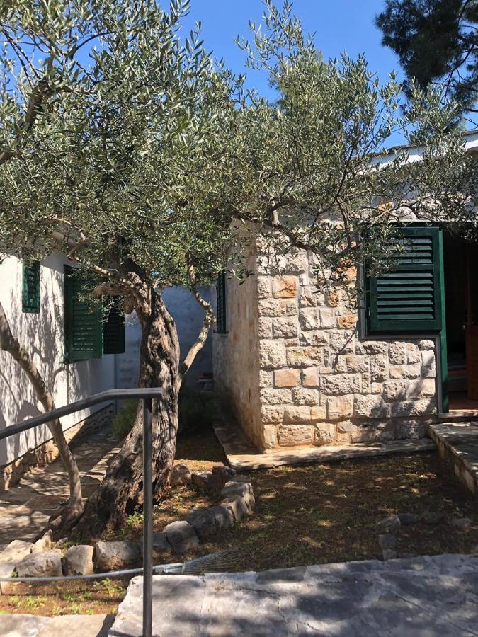 Holiday Home Pavarotti ซูเปตาร์ ภายนอก รูปภาพ