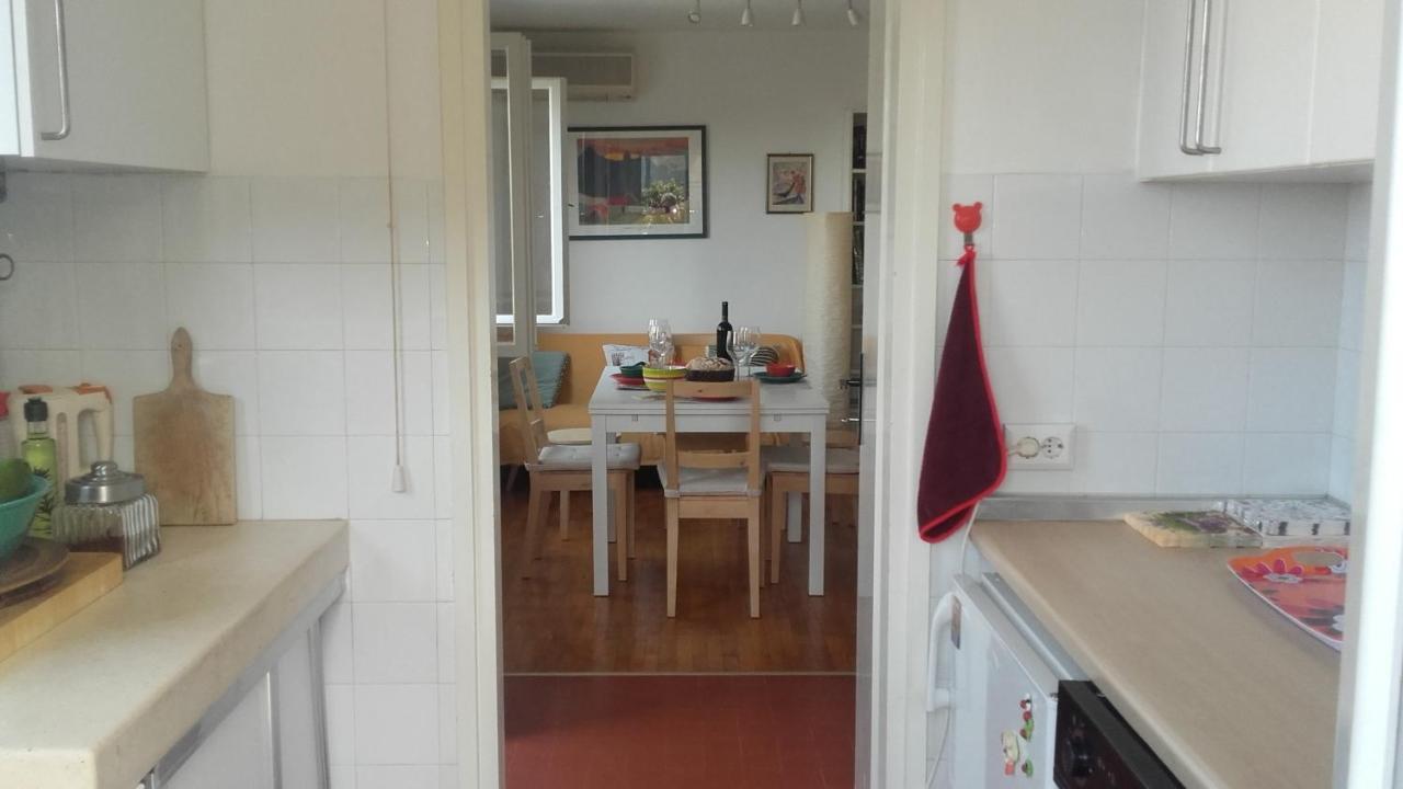 Holiday Home Pavarotti ซูเปตาร์ ภายนอก รูปภาพ