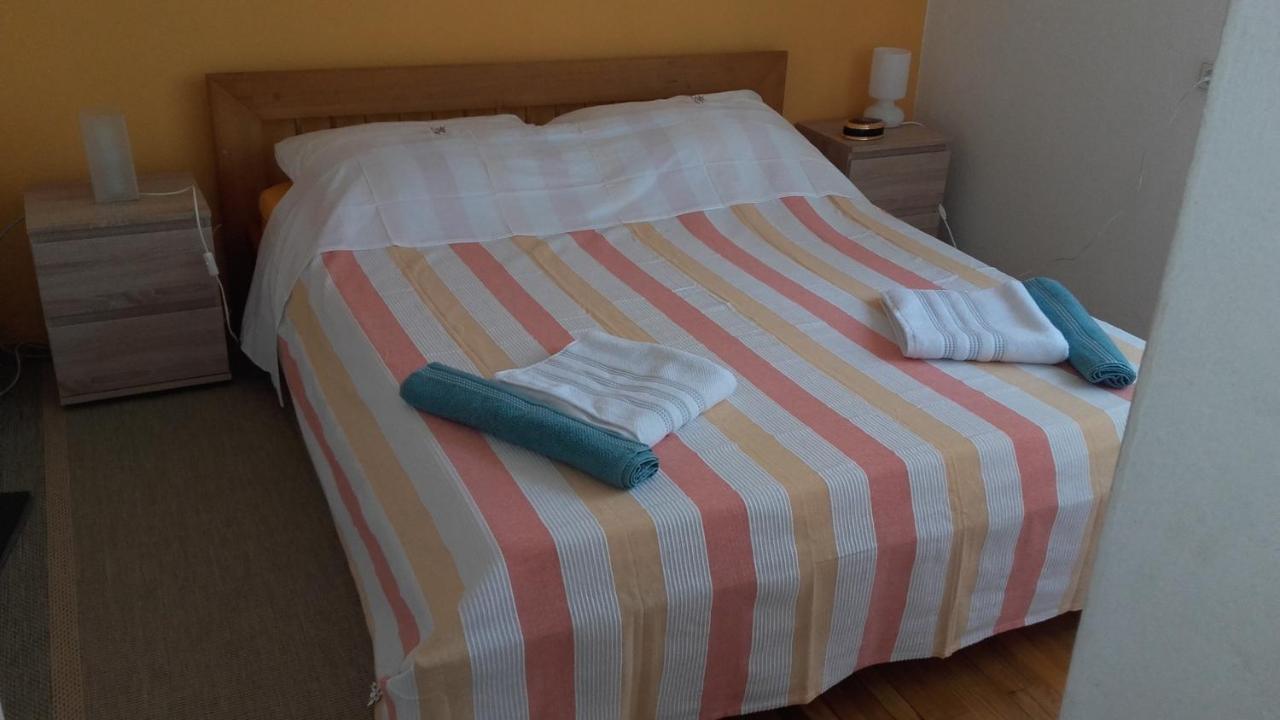 Holiday Home Pavarotti ซูเปตาร์ ภายนอก รูปภาพ